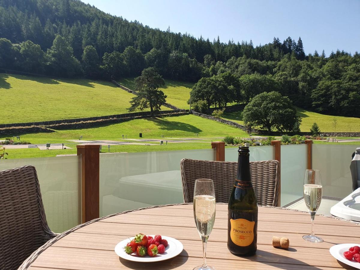 בטווס אי קואד Llyn Brenig Lodge מראה חיצוני תמונה